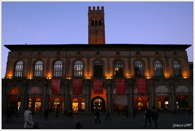 Piazza Maggiore 2.jpg